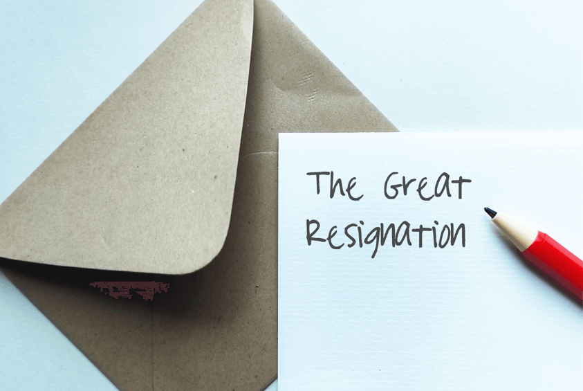 post it note that says 'the great resignation'